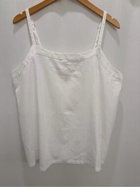 Pact White 100% organic cotton relaxed tank top!